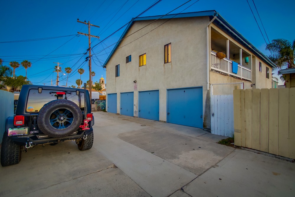 Virtual tour photo 13 of 60 for 4840 Saratoga Ave