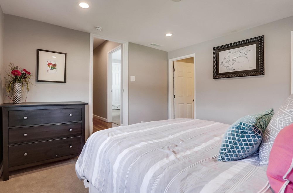 Virtual tour photo 23 of 38 for 4841 Orcutt Ave