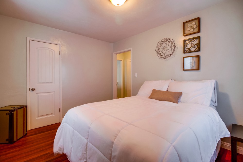 Virtual tour photo 19 of 27 for 4844 Palm Ave