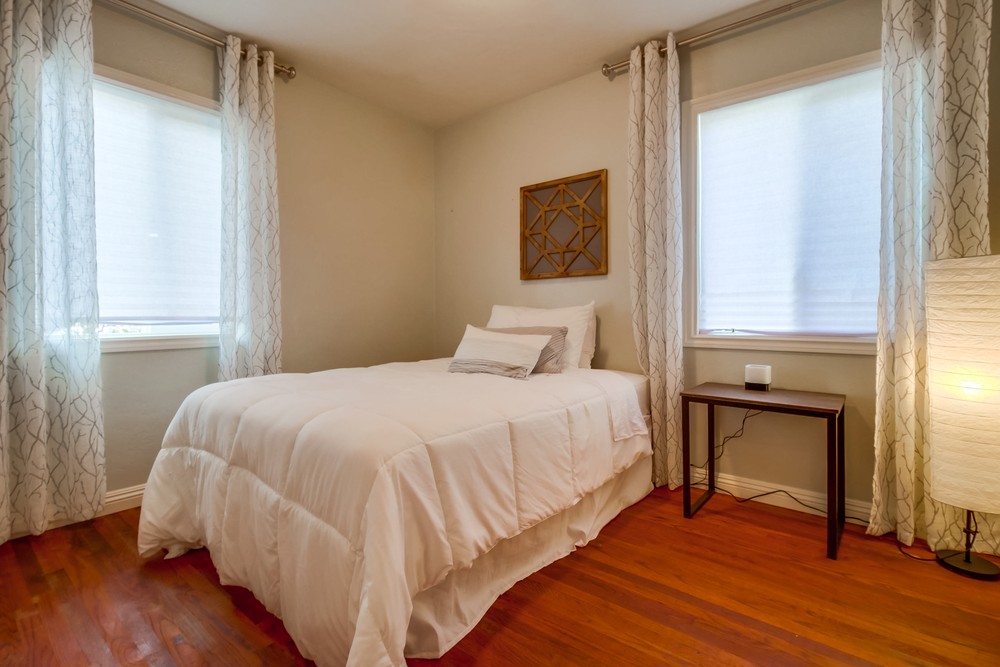 Virtual tour photo 20 of 27 for 4844 Palm Ave