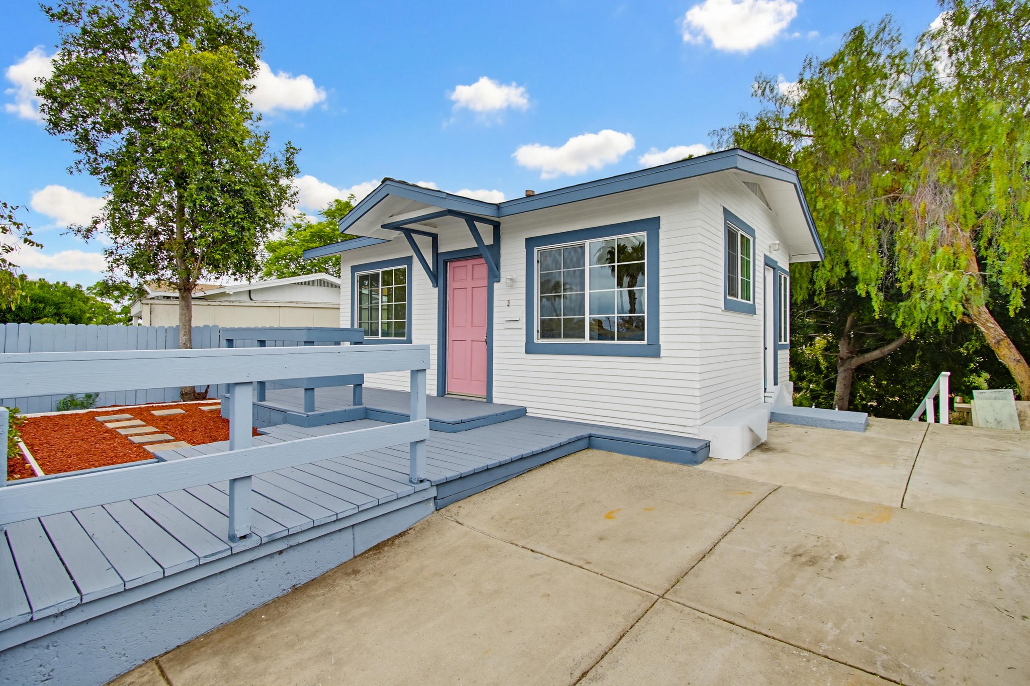 Virtual tour photo 4 of 40 for 4845 Wightman St