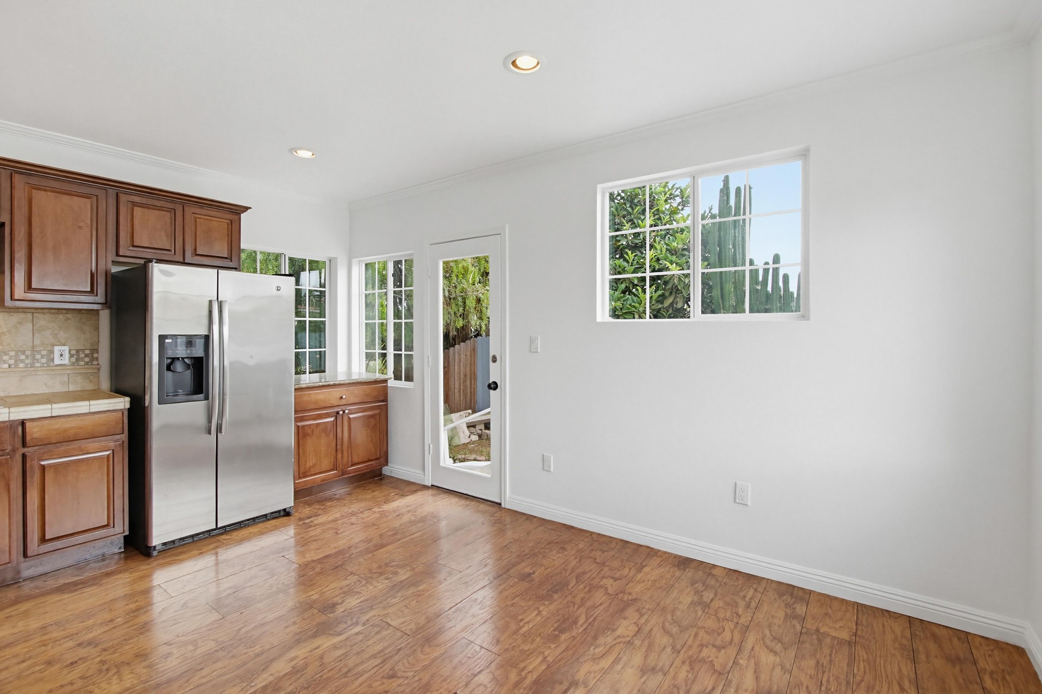 Virtual tour photo 8 of 40 for 4845 Wightman St