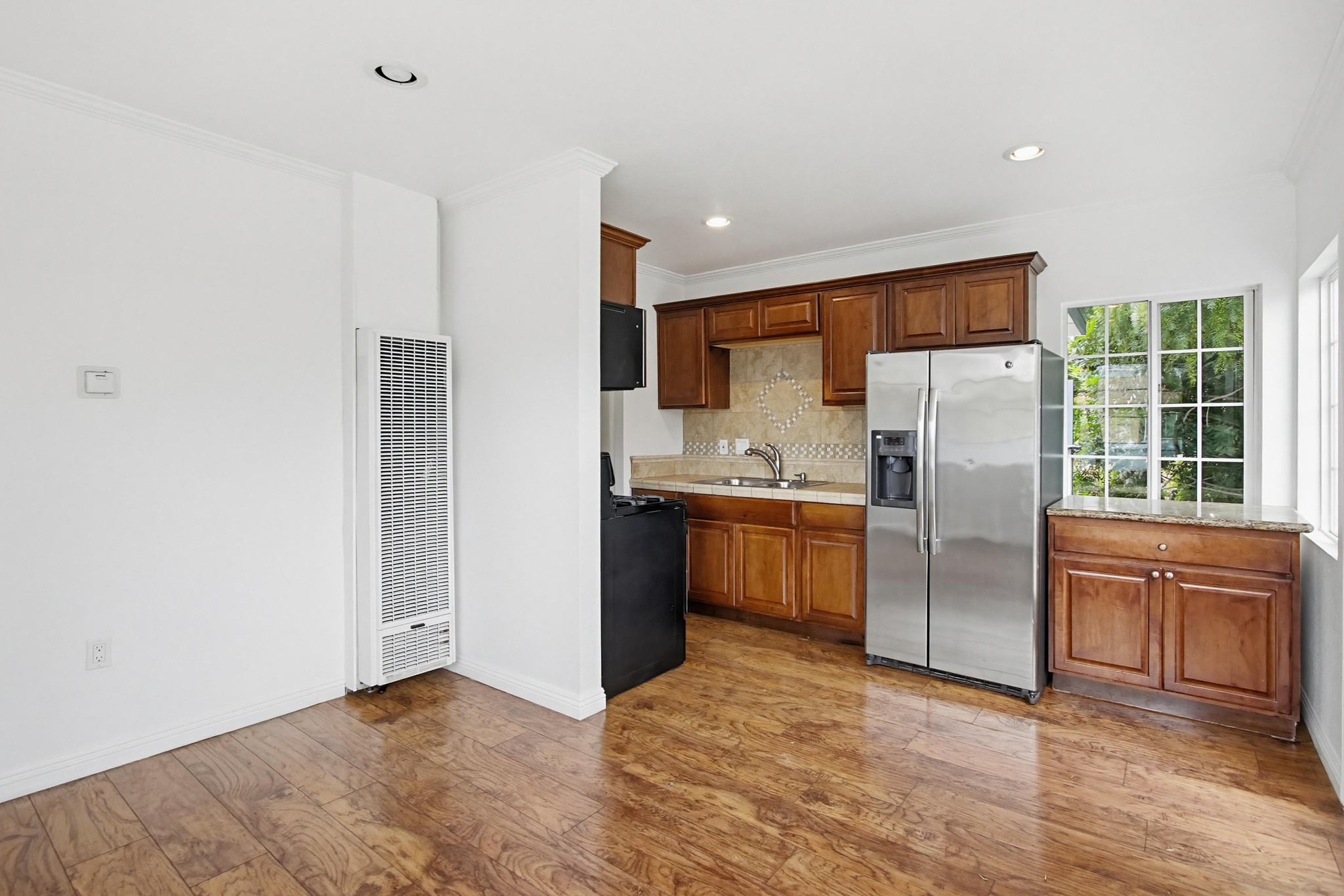 Virtual tour photo 9 of 40 for 4845 Wightman St