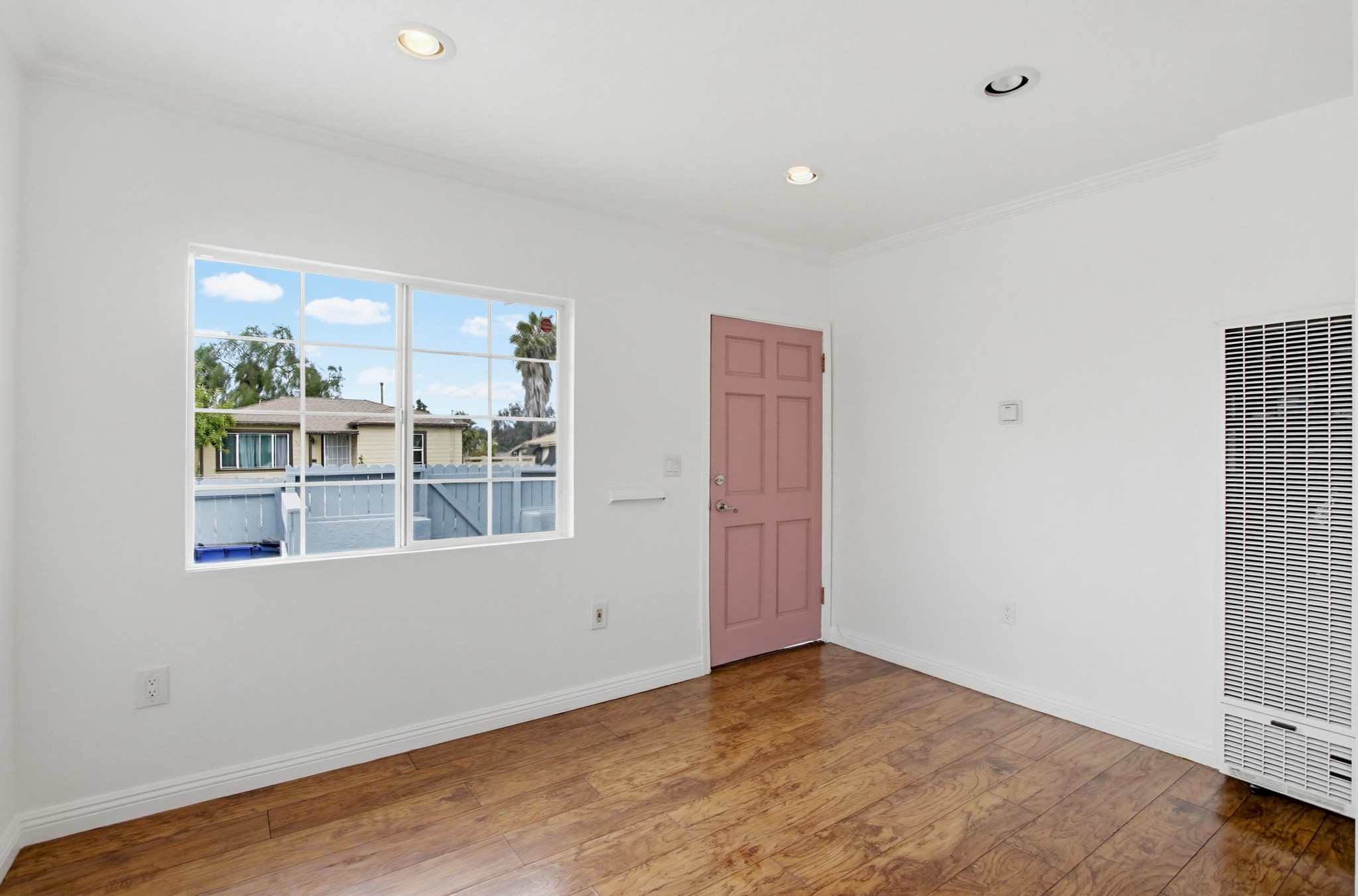 Virtual tour photo 10 of 40 for 4845 Wightman St