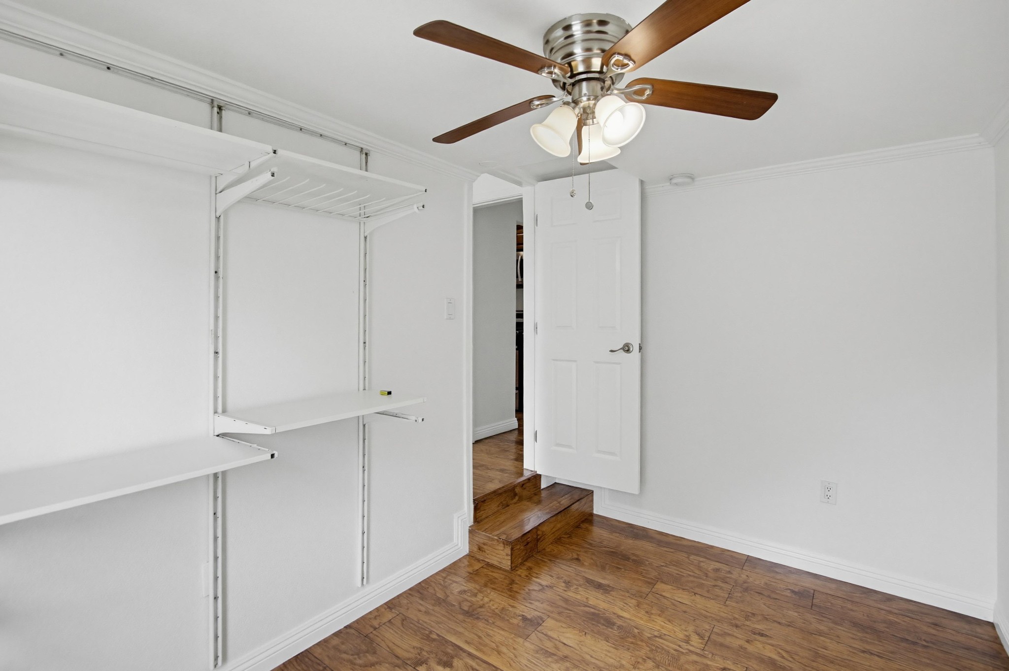 Virtual tour photo 22 of 40 for 4845 Wightman St