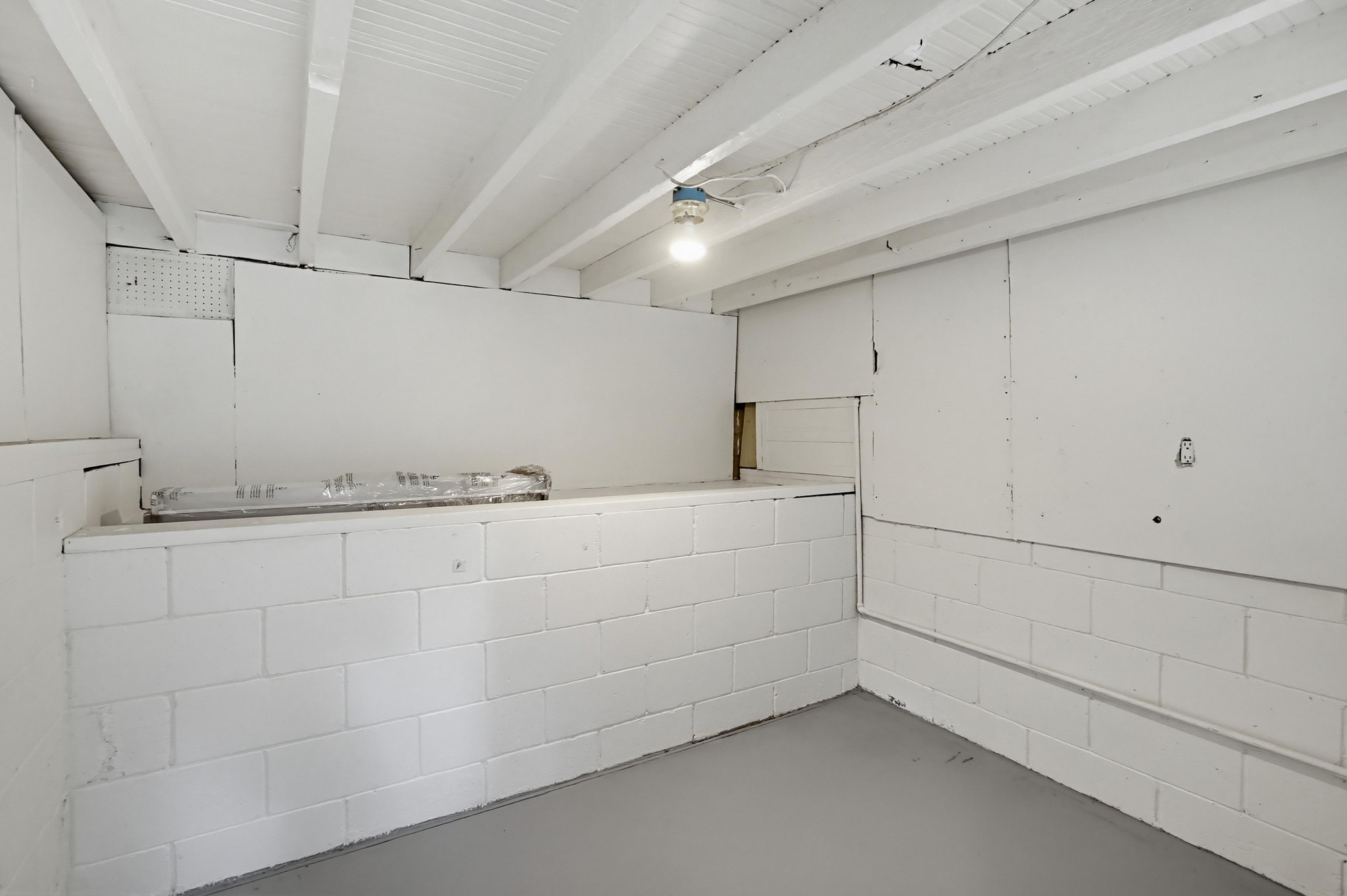 Virtual tour photo 36 of 40 for 4845 Wightman St
