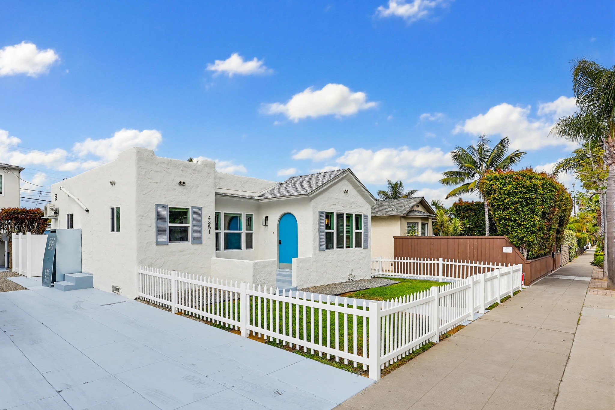 Virtual tour photo 3 of 40 for 4851 Long Branch Ave