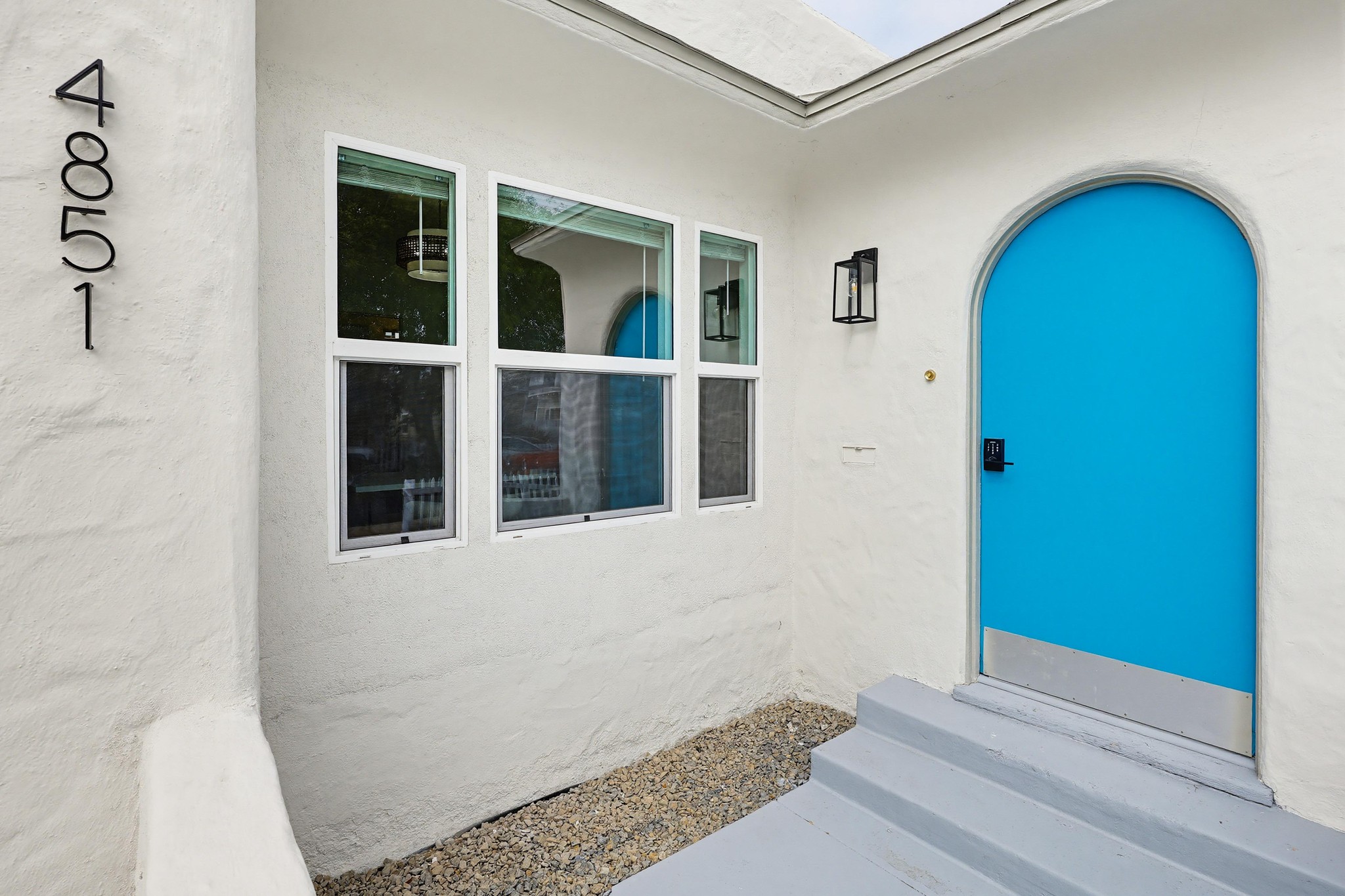 Virtual tour photo 9 of 40 for 4851 Long Branch Ave