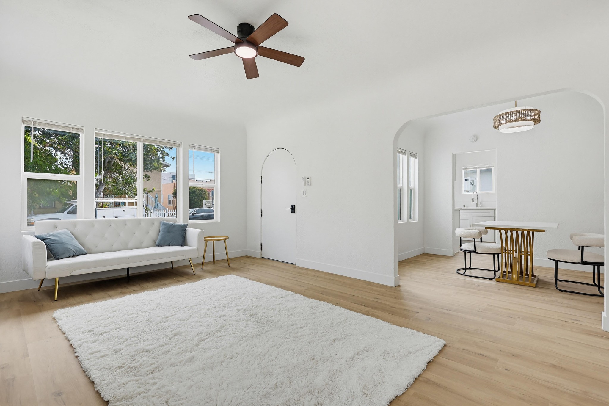Virtual tour photo 11 of 40 for 4851 Long Branch Ave