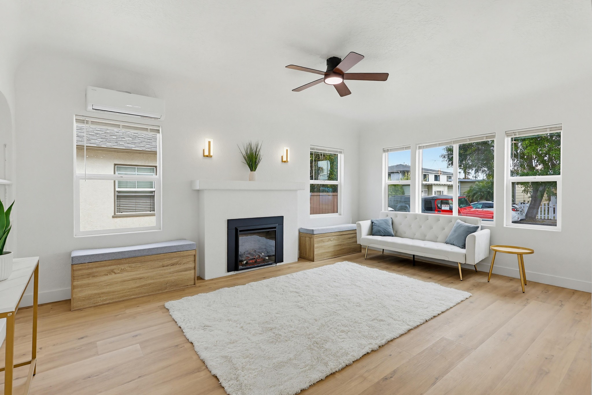 Virtual tour photo 16 of 40 for 4851 Long Branch Ave