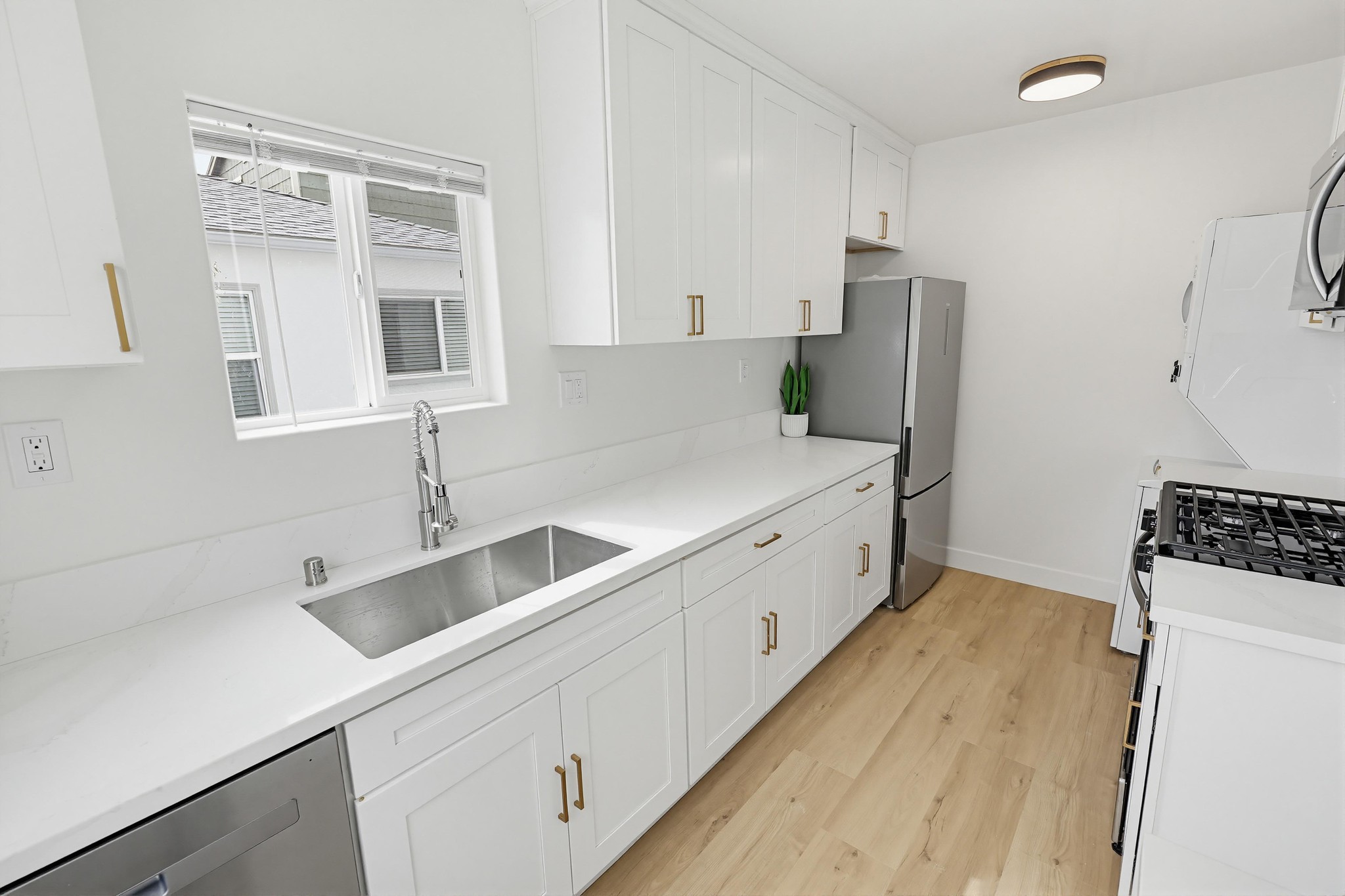 Virtual tour photo 23 of 40 for 4851 Long Branch Ave