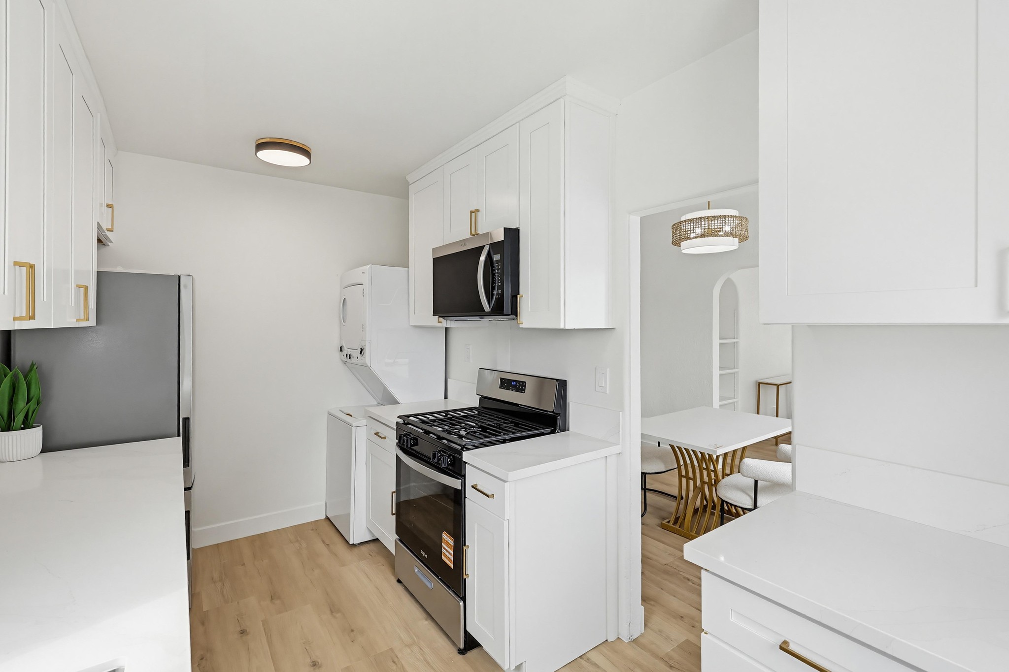 Virtual tour photo 25 of 40 for 4851 Long Branch Ave