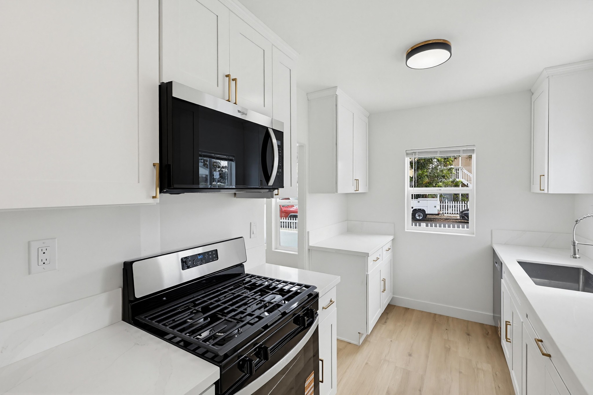 Virtual tour photo 28 of 40 for 4851 Long Branch Ave