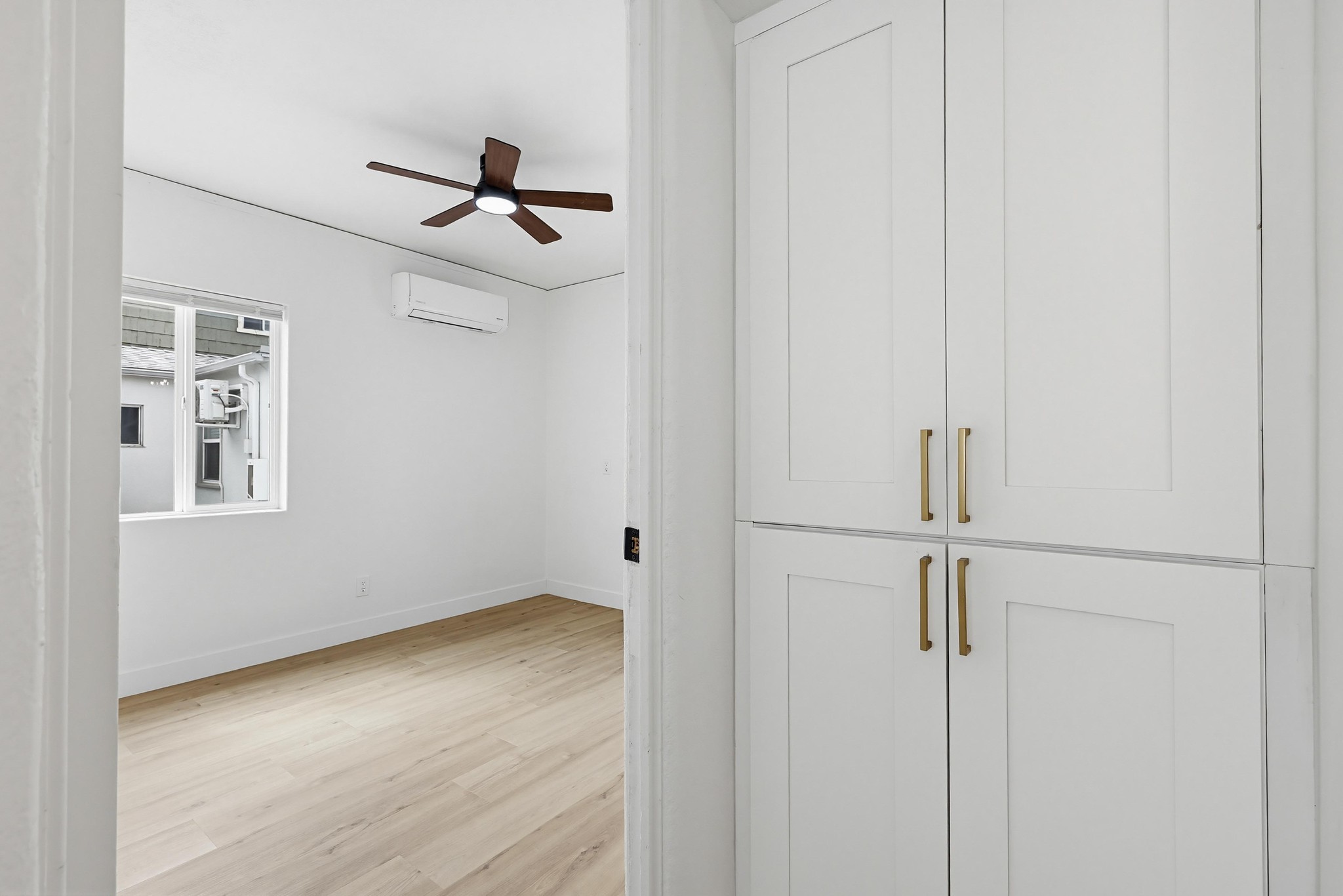 Virtual tour photo 31 of 40 for 4851 Long Branch Ave