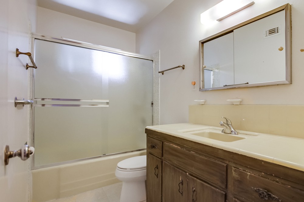 Virtual tour photo 30 of 44 for 4851 Mount La Platta Drive