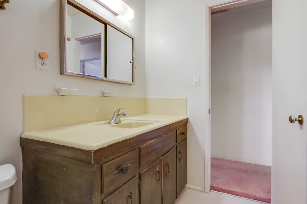 Virtual tour photo 32 of 44 for 4851 Mount La Platta Drive