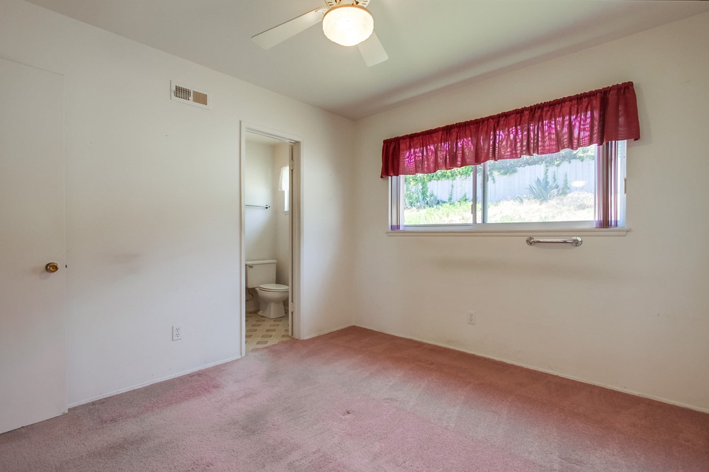 Virtual tour photo 21 of 44 for 4851 Mount La Platta Drive