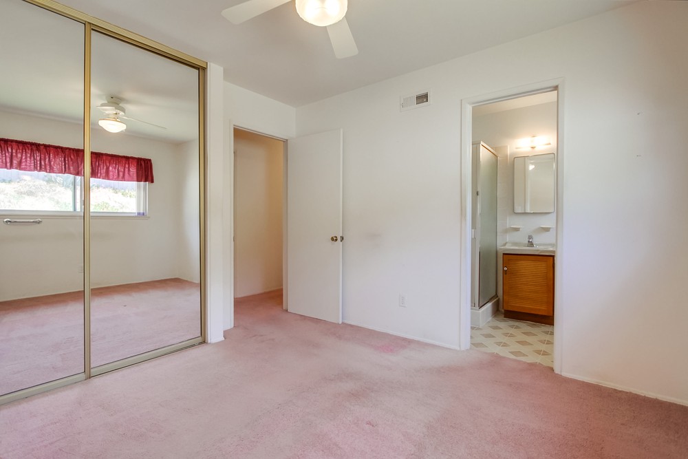 Virtual tour photo 22 of 44 for 4851 Mount La Platta Drive