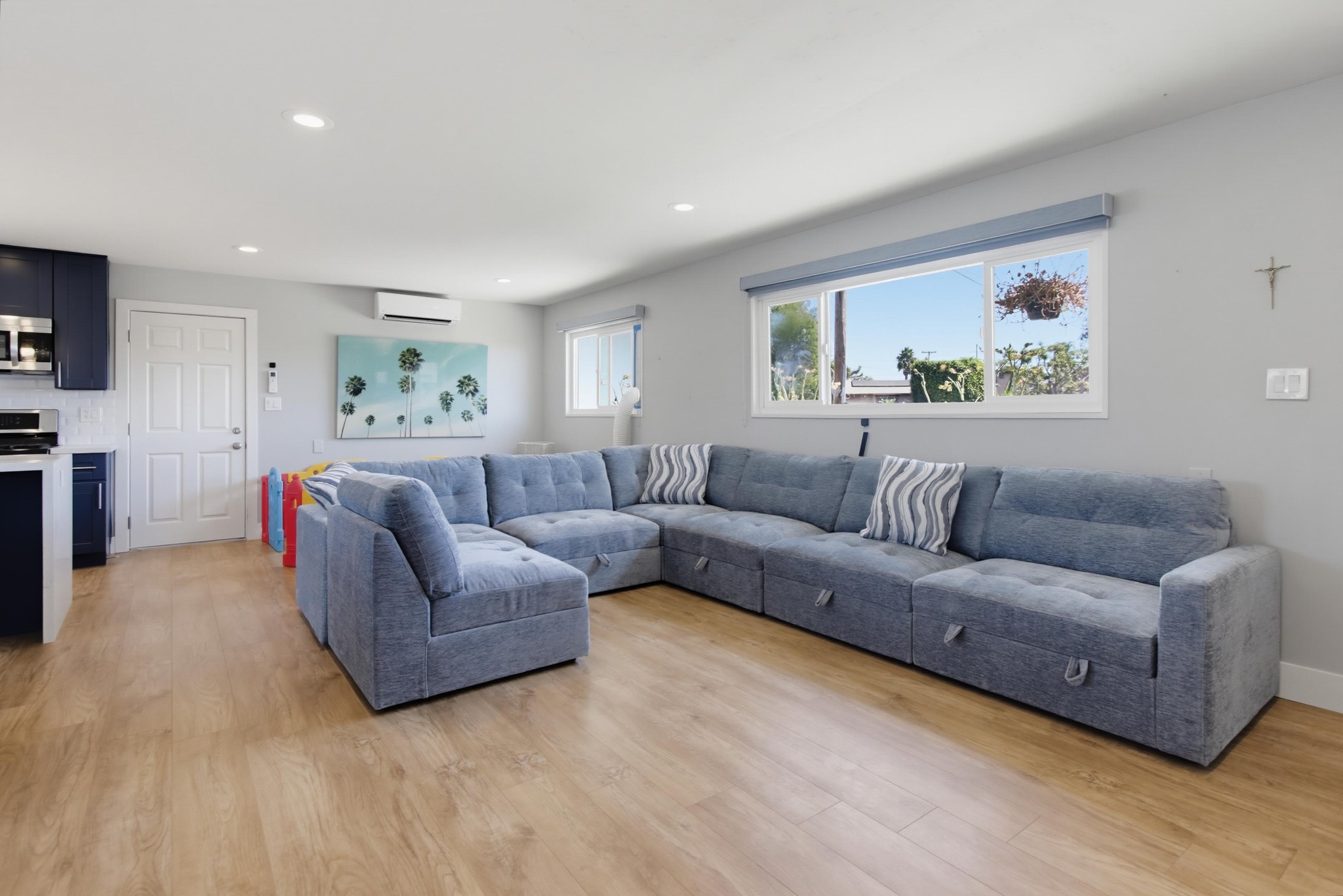 Virtual tour photo 7 of 52 for 4852 Kings Way