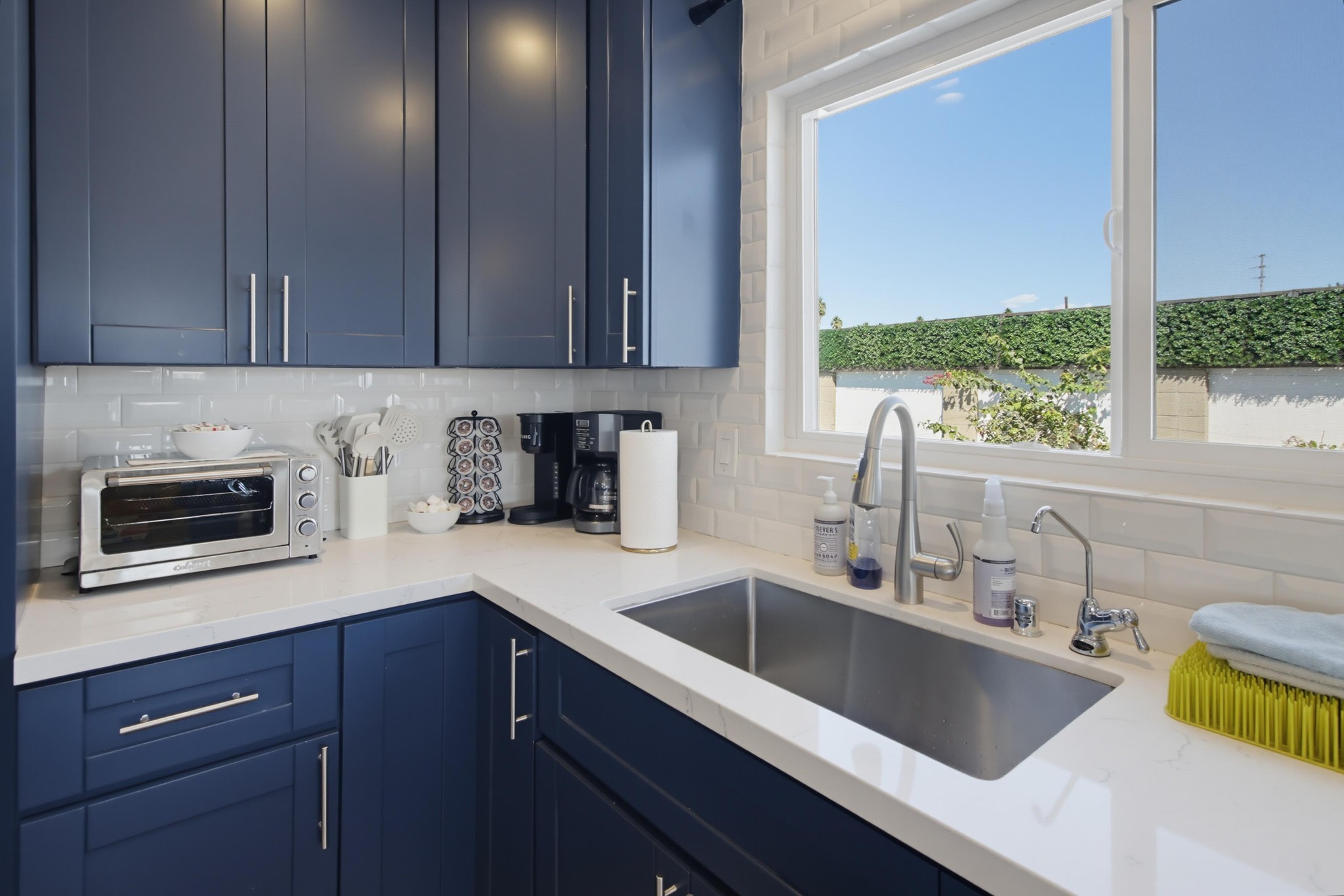 Virtual tour photo 16 of 52 for 4852 Kings Way
