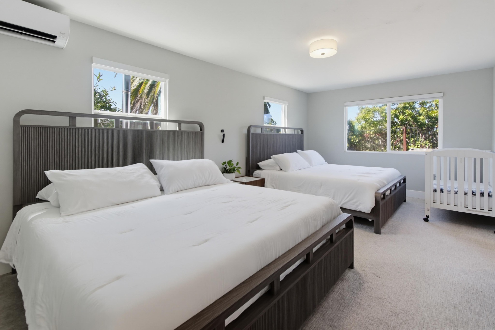 Virtual tour photo 19 of 52 for 4852 Kings Way