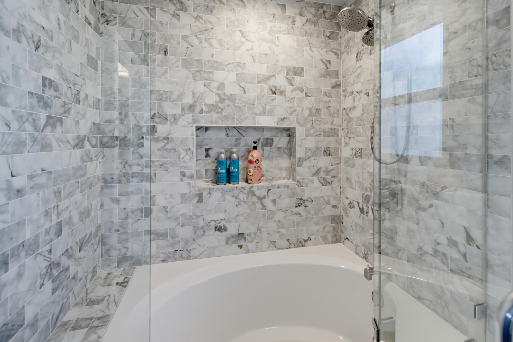 Virtual tour photo 25 of 52 for 4852 Kings Way