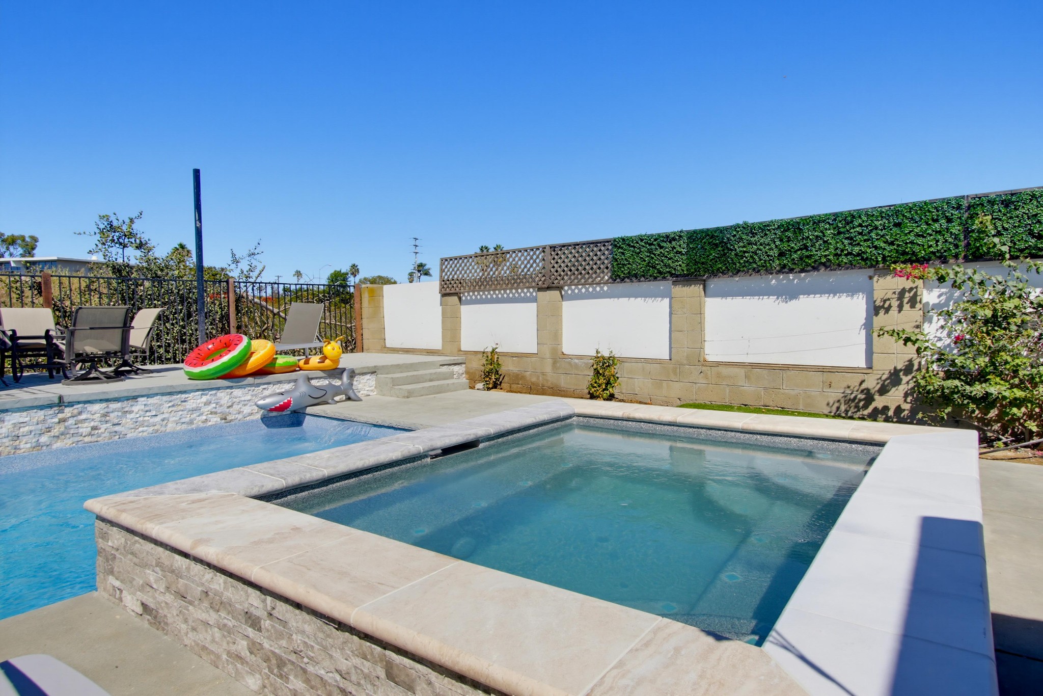Virtual tour photo 35 of 52 for 4852 Kings Way