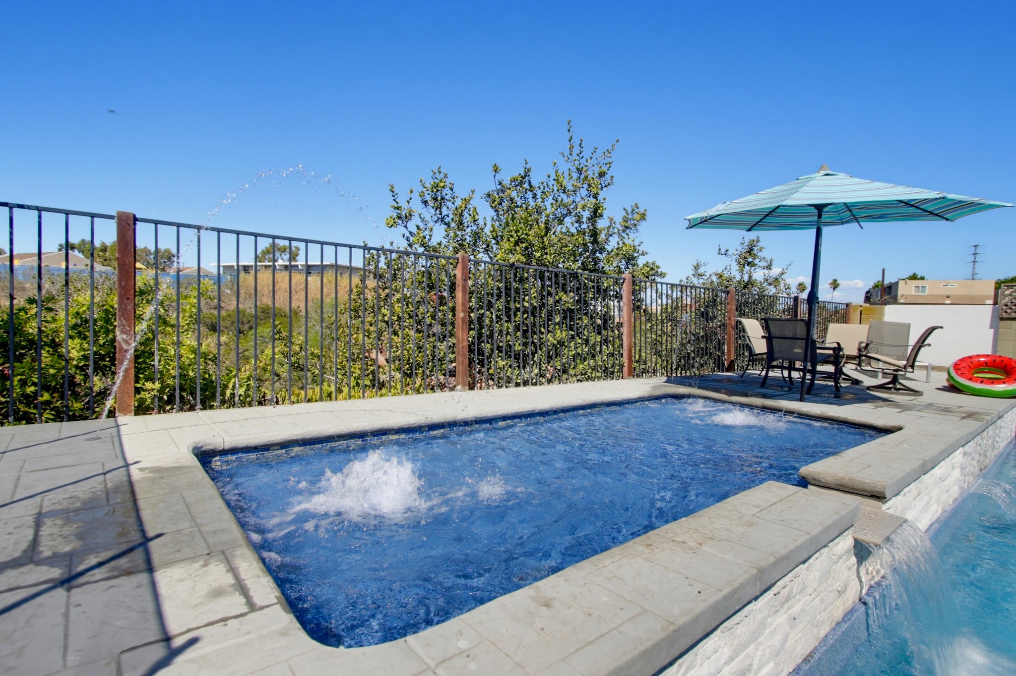 Virtual tour photo 45 of 52 for 4852 Kings Way