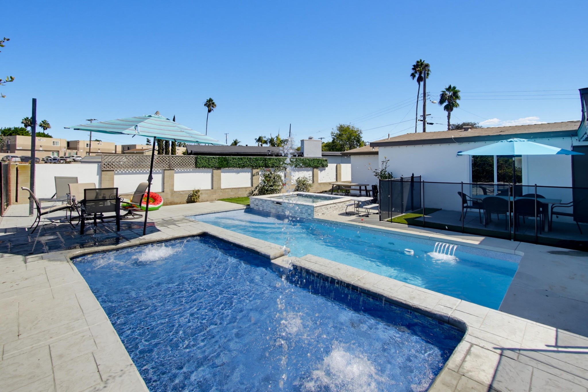 Virtual tour photo 46 of 52 for 4852 Kings Way