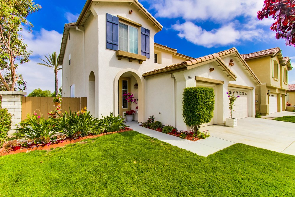 Virtual tour photo 1 of 40 for 4852 Royal Island Way