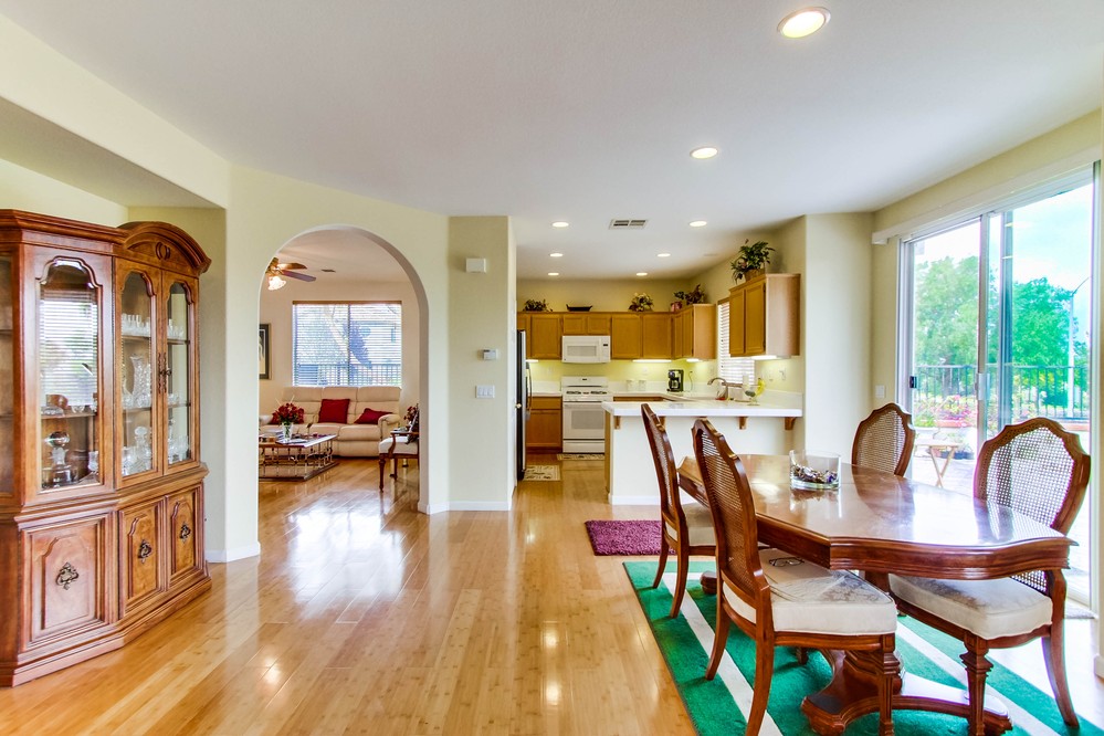 Virtual tour photo 8 of 40 for 4852 Royal Island Way