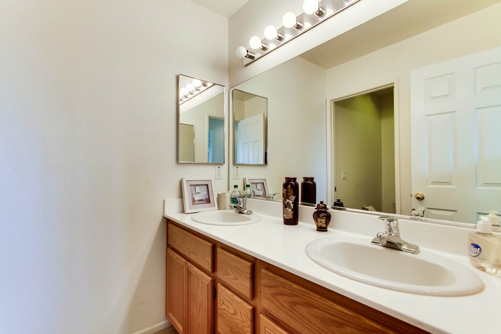 Virtual tour photo 32 of 40 for 4852 Royal Island Way
