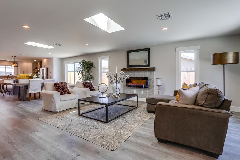 Virtual tour photo 5 of 44 for 4853 33rd St