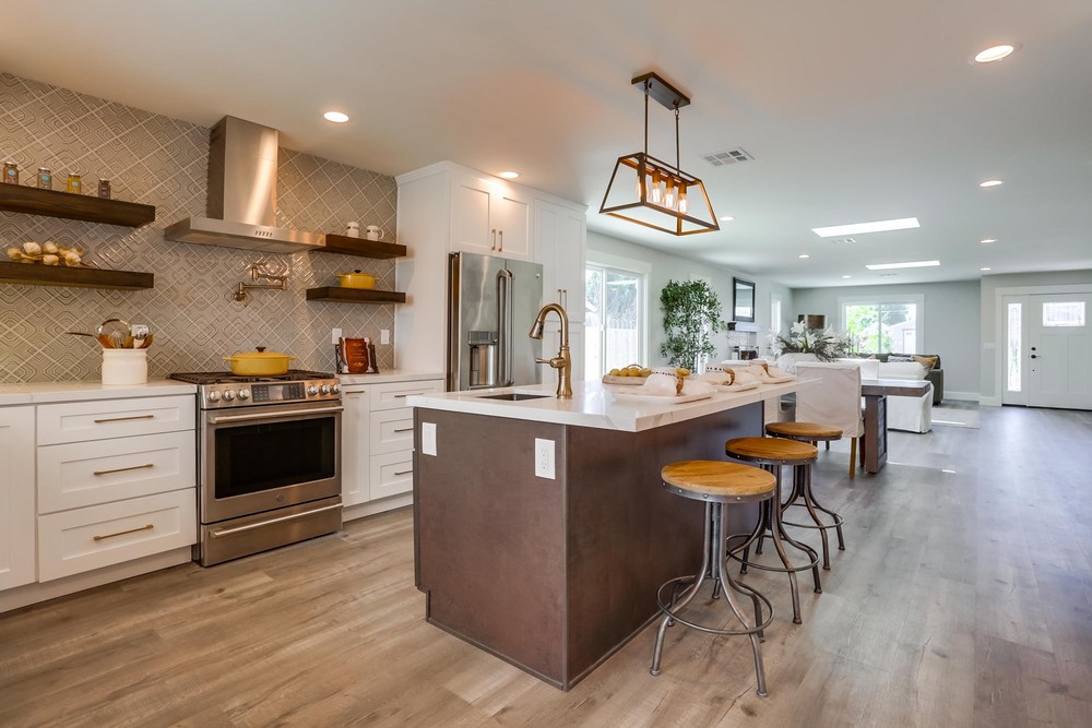 Virtual tour photo 14 of 44 for 4853 33rd St