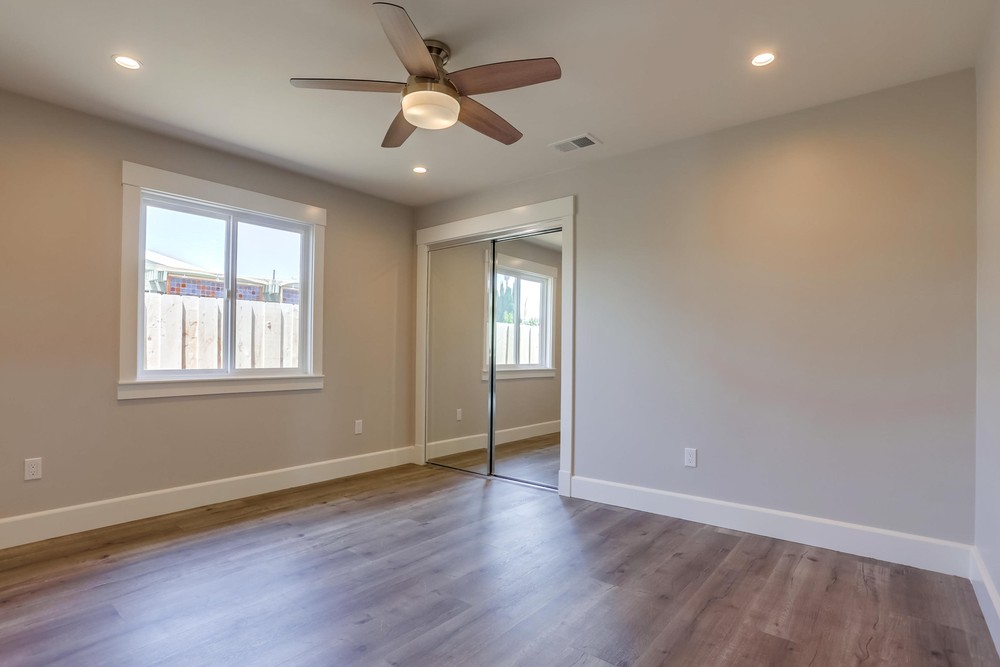 Virtual tour photo 23 of 44 for 4853 33rd St