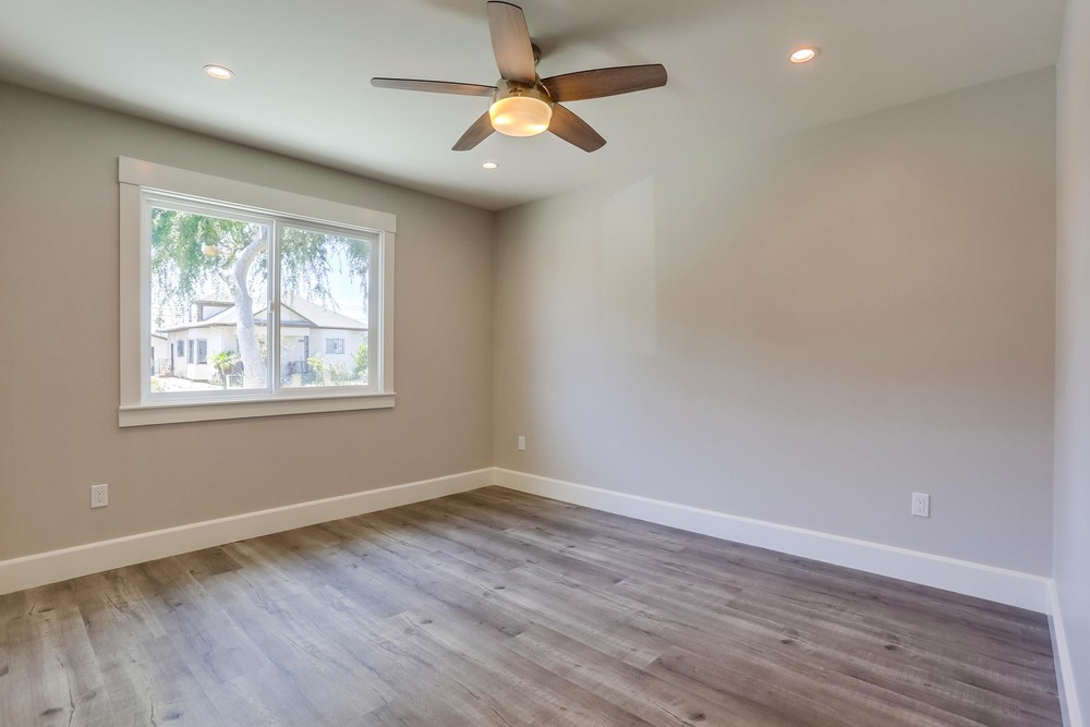 Virtual tour photo 25 of 44 for 4853 33rd St