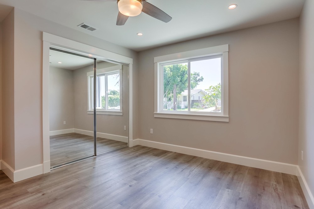 Virtual tour photo 26 of 44 for 4853 33rd St