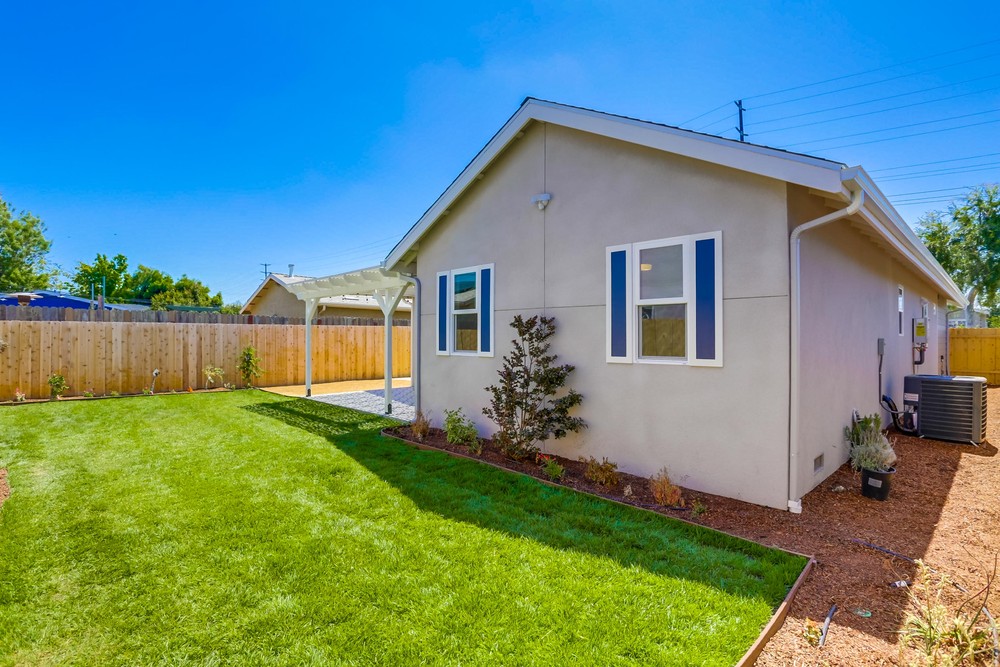 Virtual tour photo 34 of 44 for 4853 33rd St