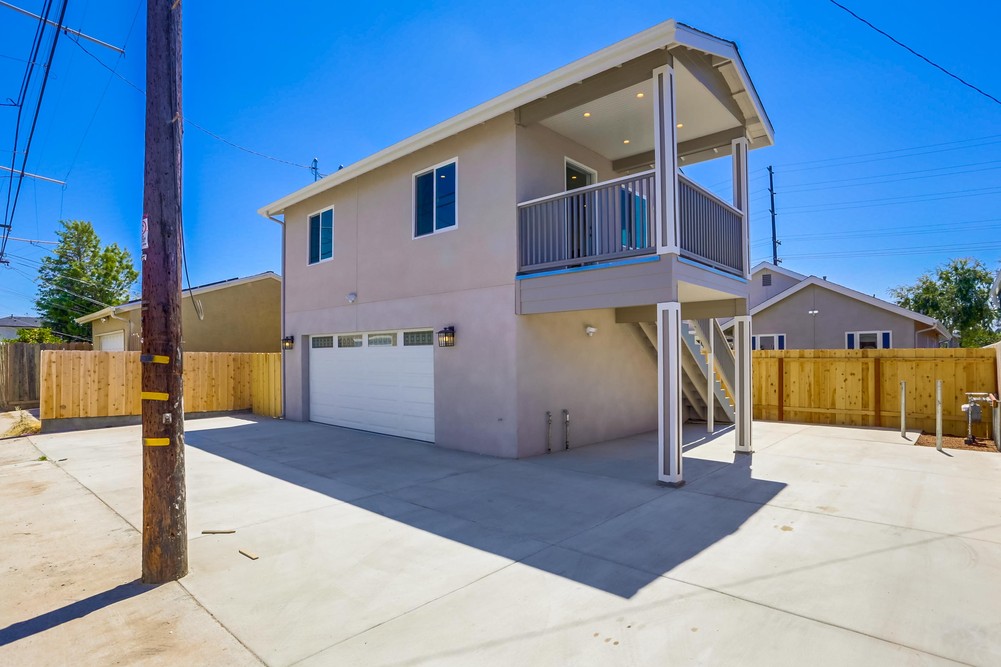 Virtual tour photo 37 of 44 for 4853 33rd St