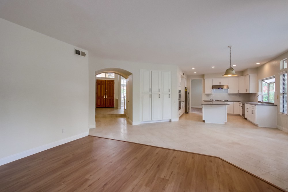 Virtual tour photo 7 of 24 for 4853 Bradshaw Ct