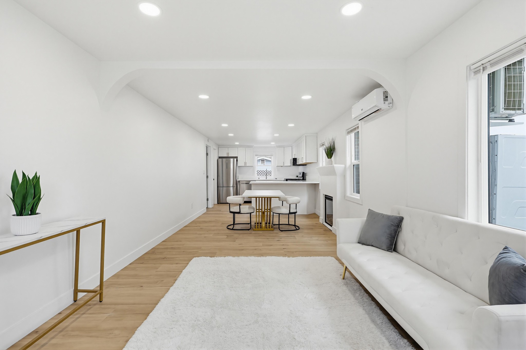 Virtual tour photo 10 of 39 for 4853 Long Branch Ave