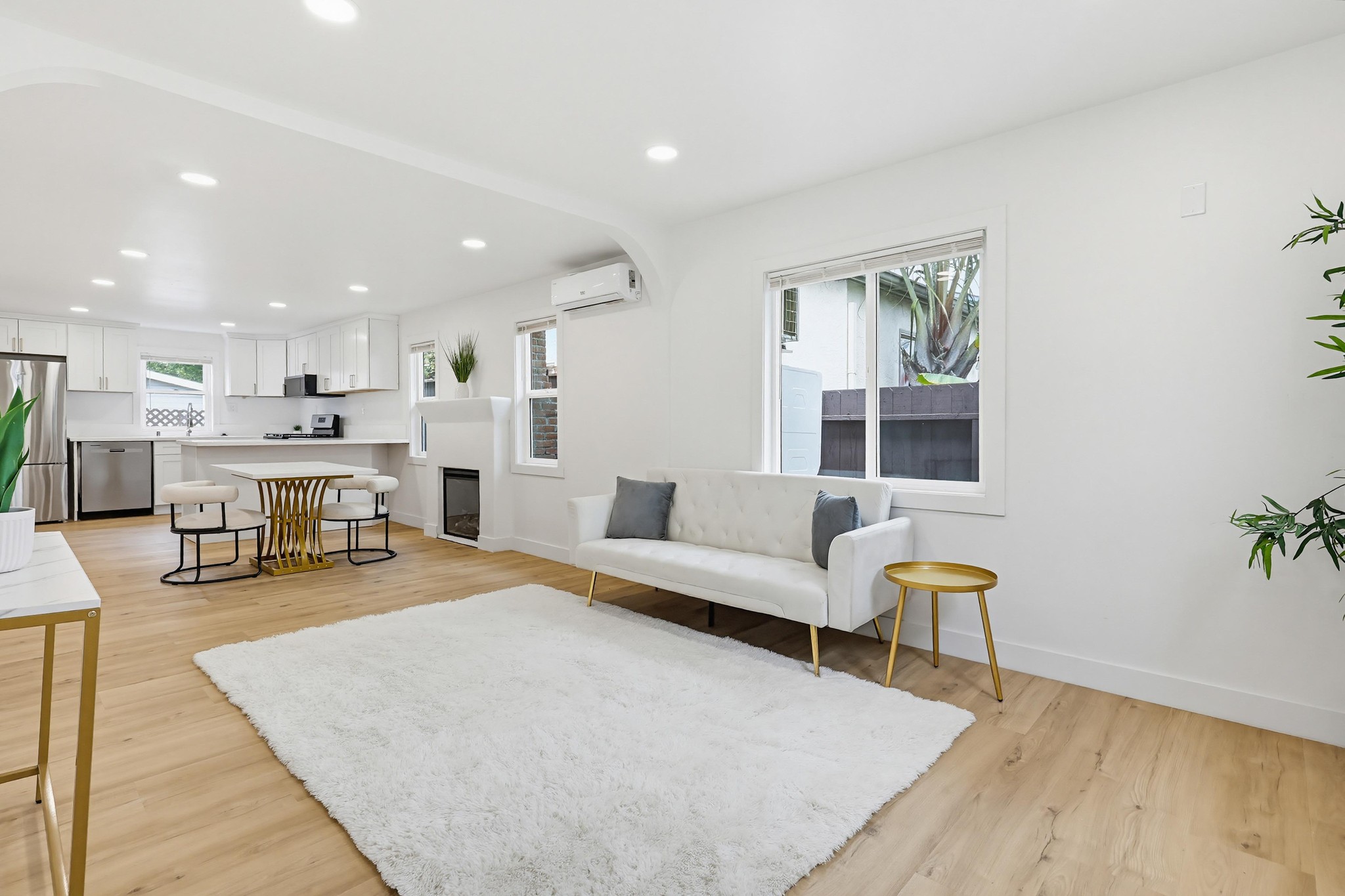 Virtual tour photo 11 of 39 for 4853 Long Branch Ave