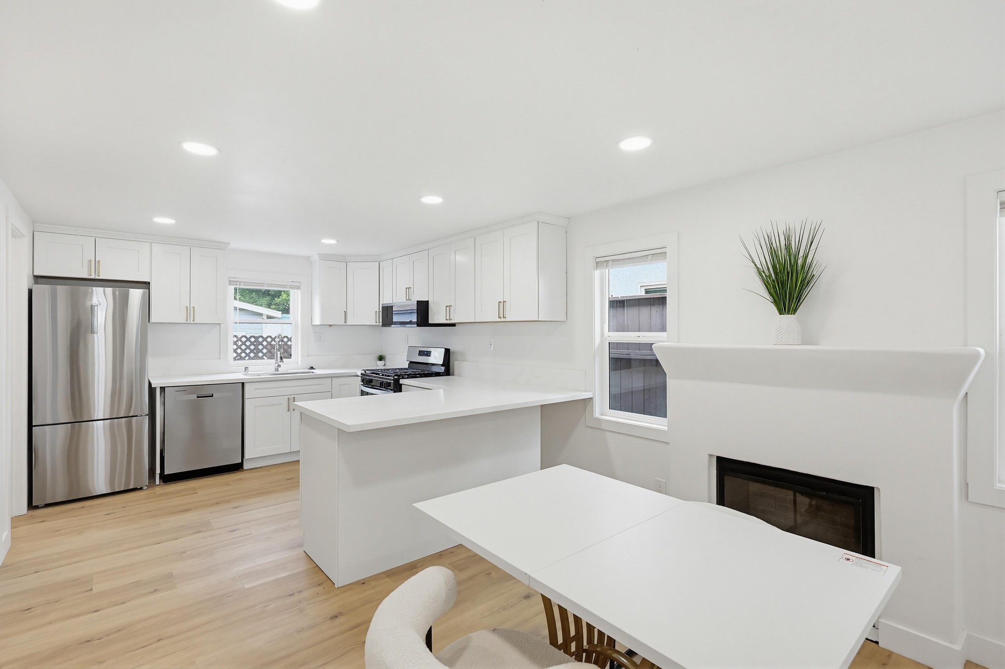 Virtual tour photo 16 of 39 for 4853 Long Branch Ave