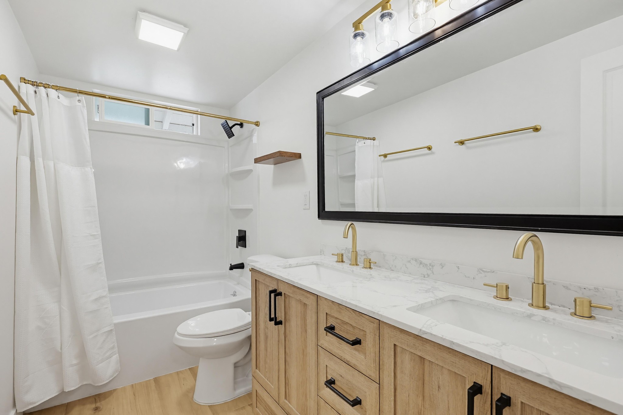 Virtual tour photo 25 of 39 for 4853 Long Branch Ave