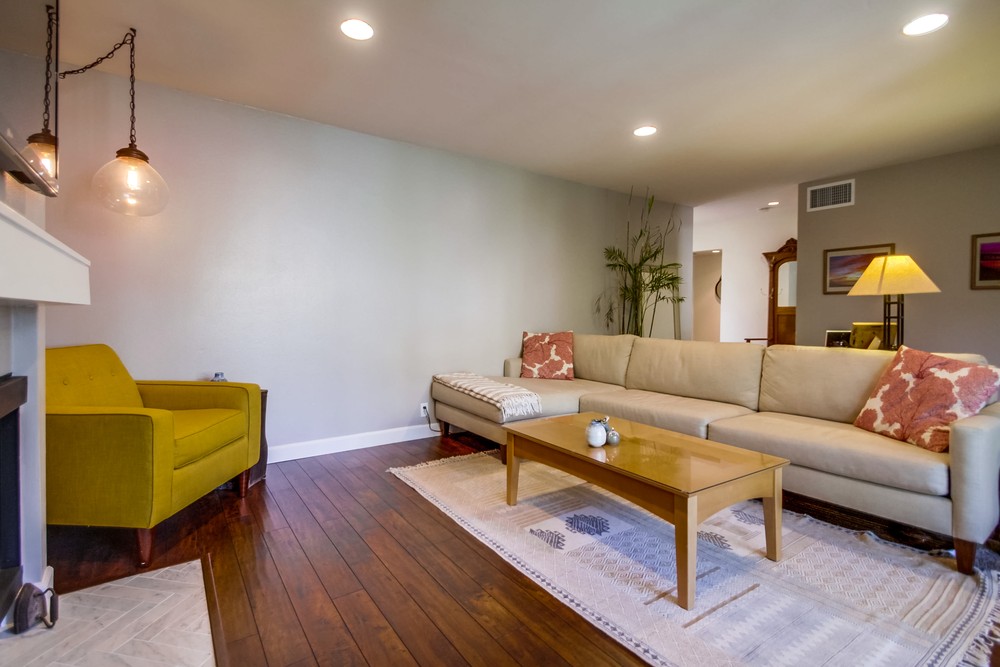 Virtual tour photo 14 of 48 for 4855 Collwood Blvd
