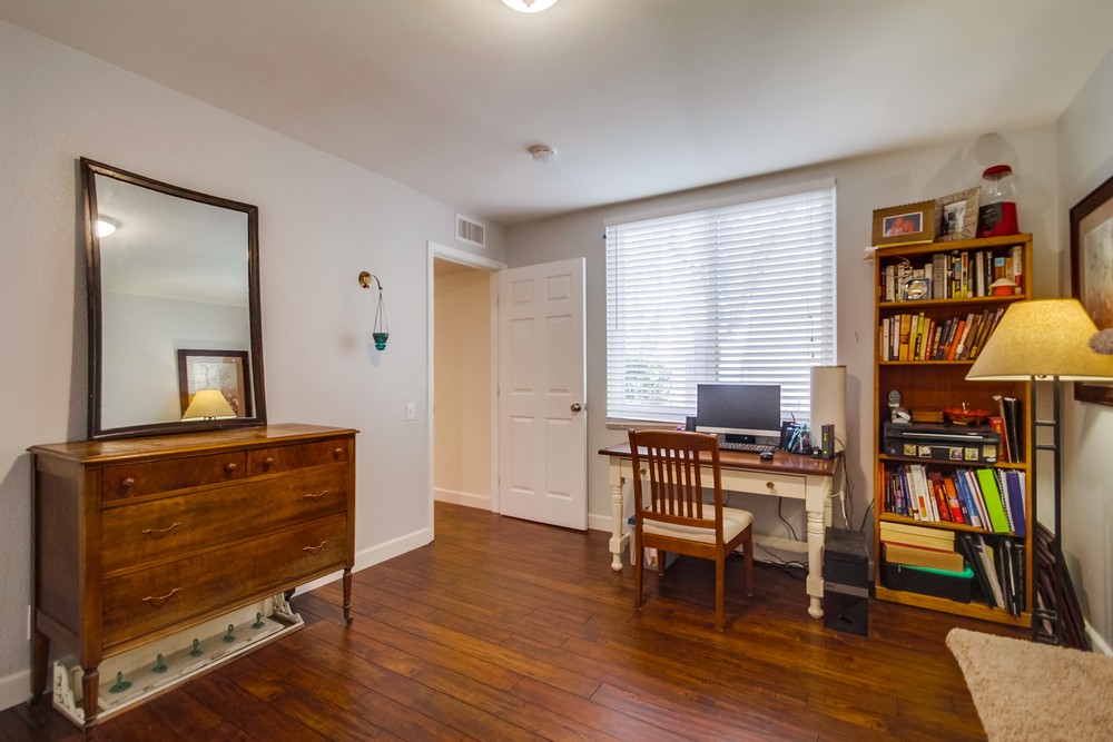 Virtual tour photo 40 of 48 for 4855 Collwood Blvd