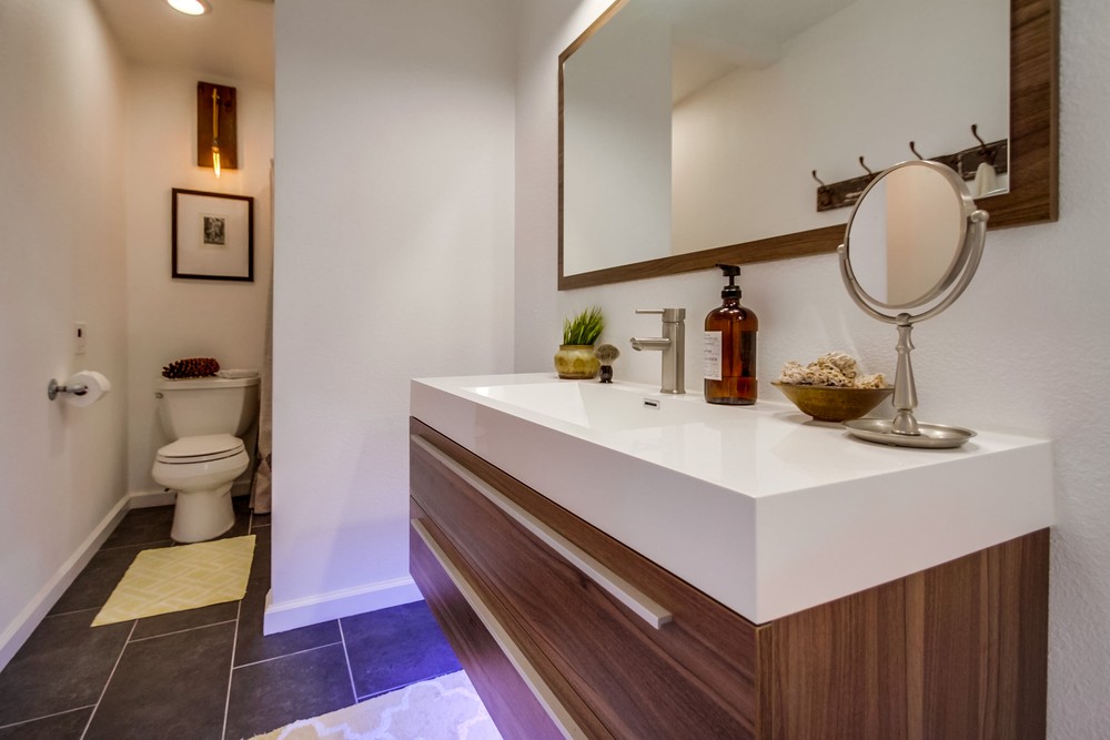 Virtual tour photo 41 of 48 for 4855 Collwood Blvd