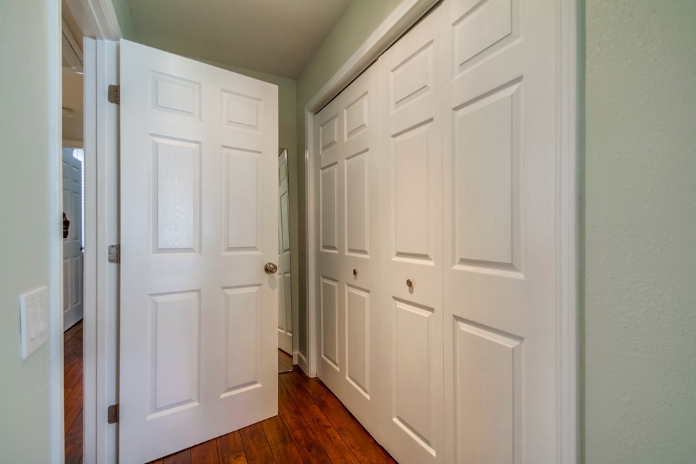 Virtual tour photo 44 of 48 for 4855 Collwood Blvd