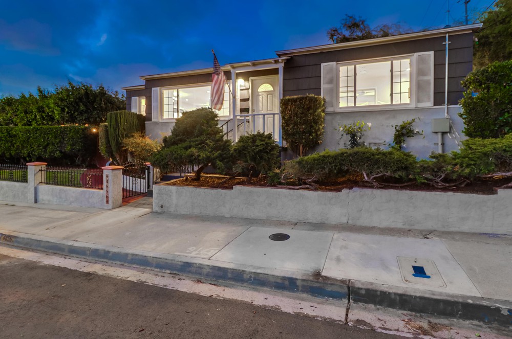 Virtual tour photo 3 of 81 for 4856 Date St