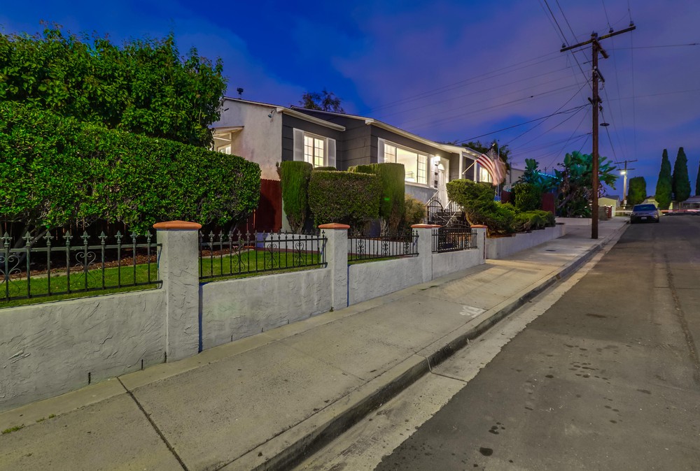 Virtual tour photo 5 of 81 for 4856 Date St